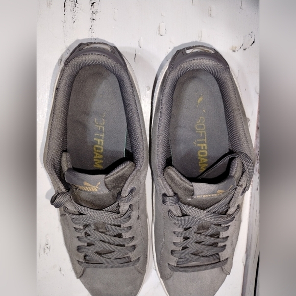 Puma Vikky Suede Sneakers Gray White – Size 10 – Low Profile Classic Court Style - Picture 2 of 7